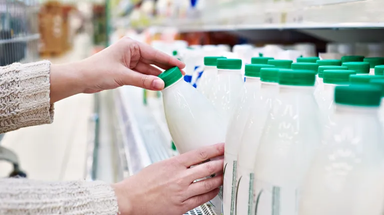 Metalen uit Congo en Peru in Hollandse melk - Keuringsdienst van waarde