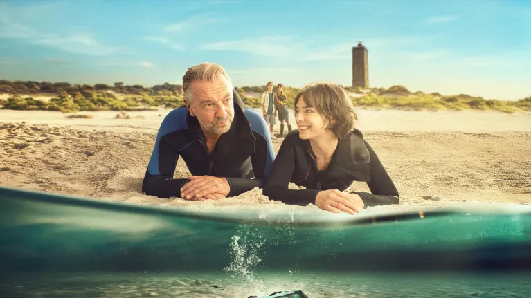 Badgast - Tom Waes op het strand 