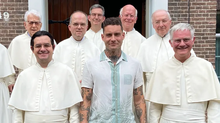 Douwe Bob Kloostergasten