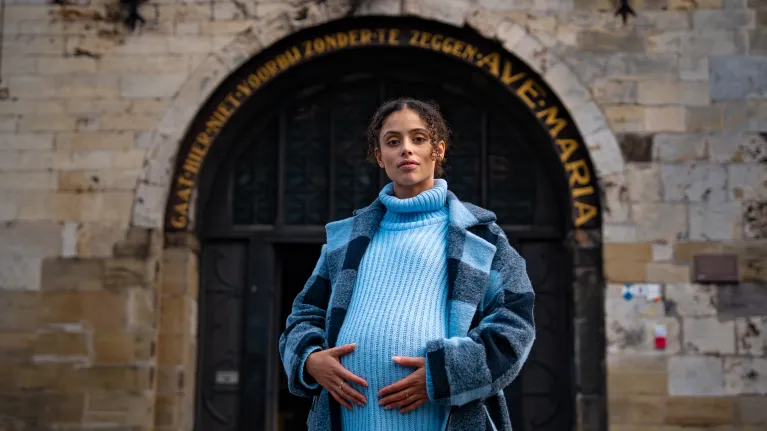 Sara Afiba in De kerststal van Nederland