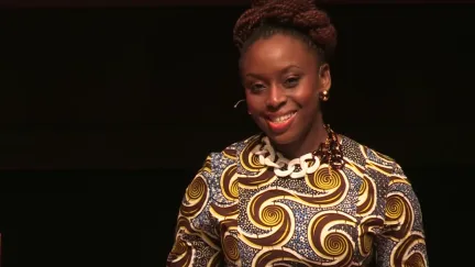 Chimamanda Ngozi Adichie. Foto: Youtube