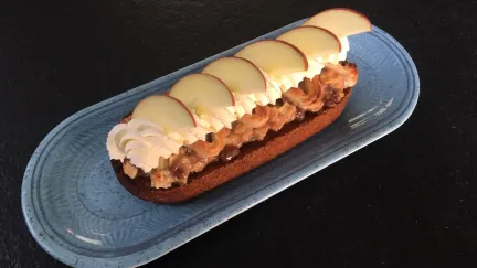 Ramons appelslof met banketbakkersroom