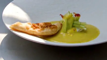 Soepje van aardappel en prei met Nederlandse kurkuma