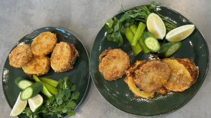 Culinair schrijver Nadia Zerouali maakt Libisch gevulde aardappelen.