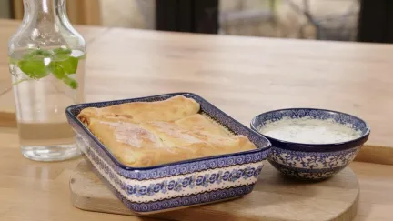 Pittige pastei met romige uiensoep