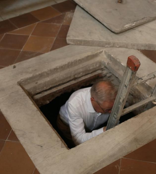 Kruispunt: Het geheim van de Friezenkerk - afdaling