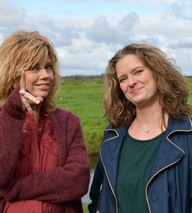 KRO-NCRV's De verwondering met Annemiek Schrijvers en Elke Wiss