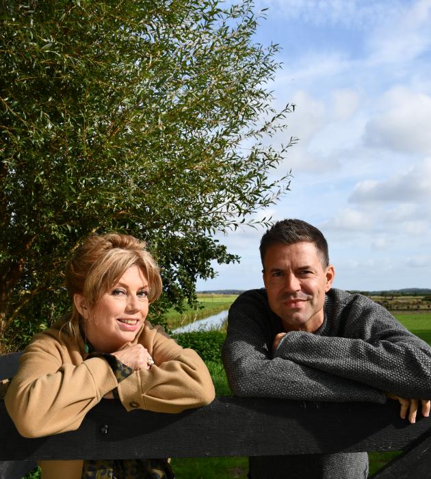 KRO-NCRV's De verwondering met Annemiek Schrijver en Simon Keizer