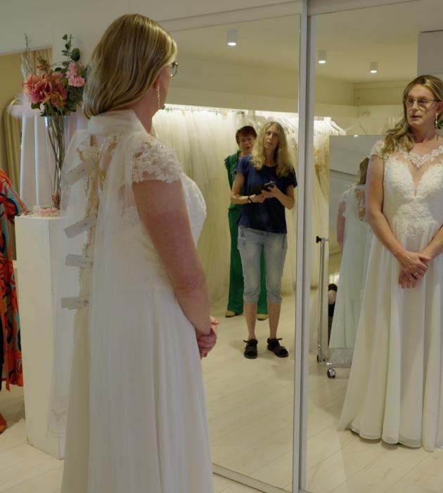 KRO-NCRV Kruispunt - Haar man wordt een vrouw