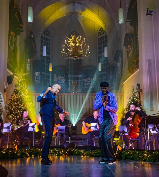 KRO-NCRV's In het licht van kerst met Stef Bos