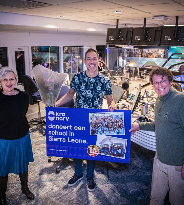 KRO-NCRV school in Sierra Leone voor Sunday Foundation van Sander de Kramer - Peter Kuipers