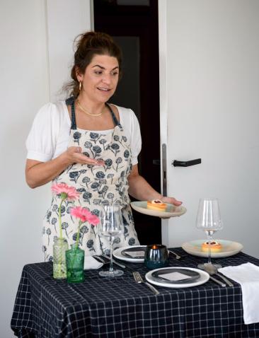 Reina Schoorl kookt bij mensen thuis 