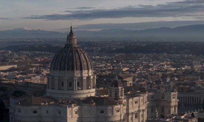 Kruispunt: Het geheim van de Friezenkerk - St Pieter drone