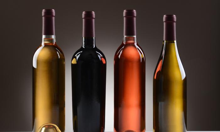 Waarom hoeven er geen ingrediënten op een fles wijn te staan?