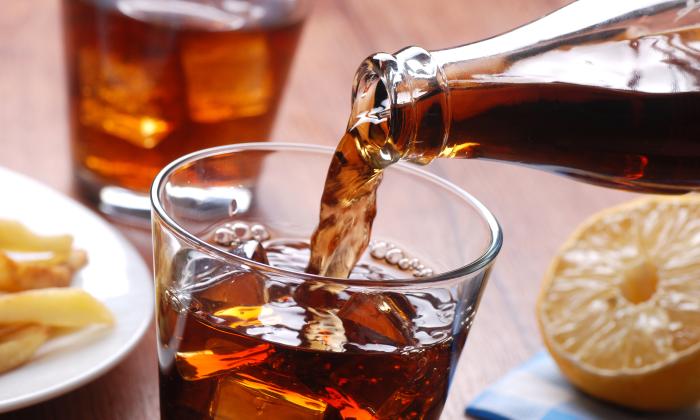 Wat is precies het verschil tussen cola zero en cola light? | KRO-NCRV