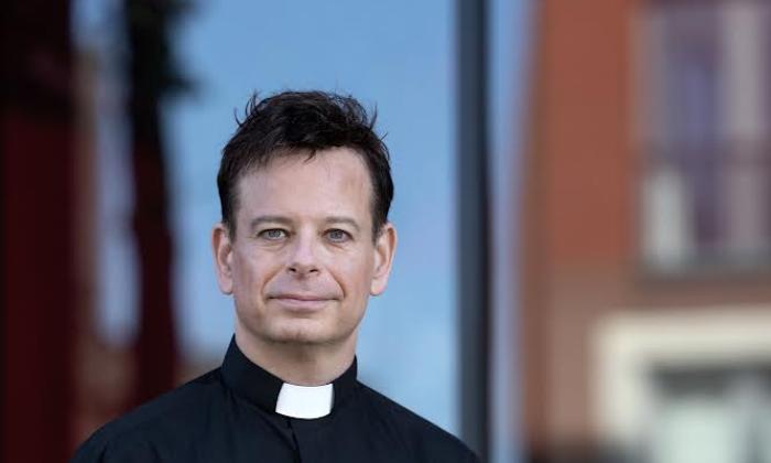 Dominee Alexander Noordijk: ‘Hoe kun je dominee zijn én trouwen met een