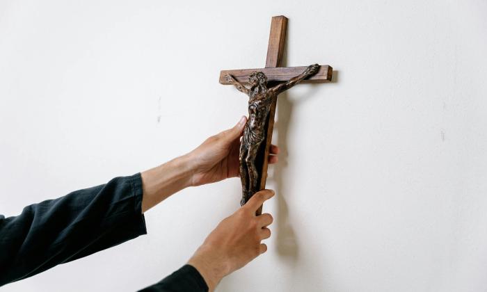 Wat is het verschil tussen katholiek en christelijk? | KRO-NCRV