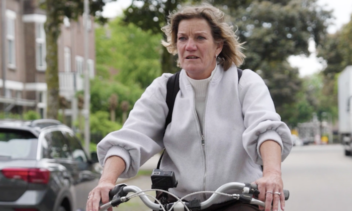 Straatzuster Wendy werkt al 15 jaar met daklozen: ‘Het maakt uit waar je wieg stond’