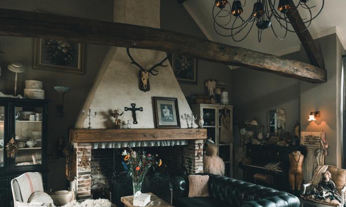 Brocante boerderij in Leveroy