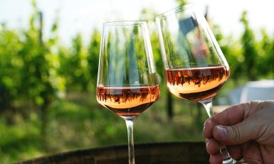 Keuringsdienst van waarde - oranje wijn natuurwijn
