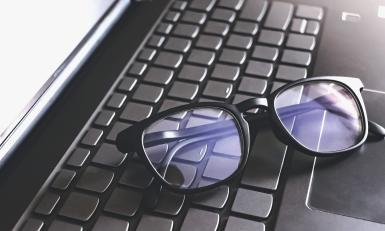 Blauwlichtbril - Keuringsdienst van waarde