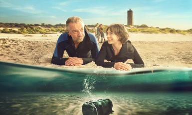 Badgast - Tom Waes op het strand 