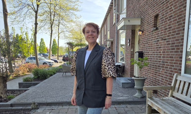 Elly Neve-Pit uit Tollebeek 