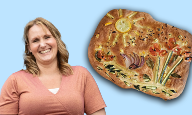 een vrouw en een brood