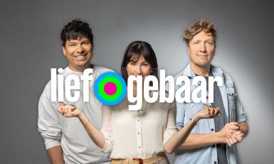 3 mensen met logo Lief Gebaar