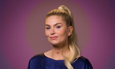 KRO-NCRV's The Passion - Roxeanne Hazes