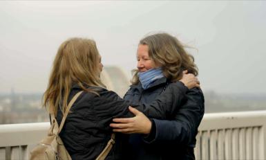 Marielle en Jolanda ontmoeting App me als je thuis bent