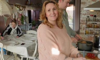 Priscilla en Lukas Wildeman in de keuken