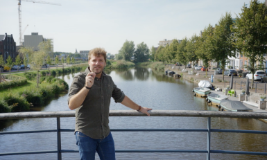 Dominee Pim Brouwer in Petrus in het land