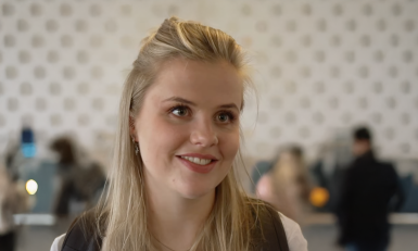 Yvon Kanters zingt voor dementerende ouderen