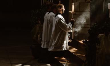 Priesters durven niet uit de kast te komen.