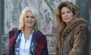 Leoni Jansen en Annemiek Schrijver