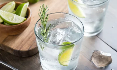 Foto van alcoholvrije gin tonice