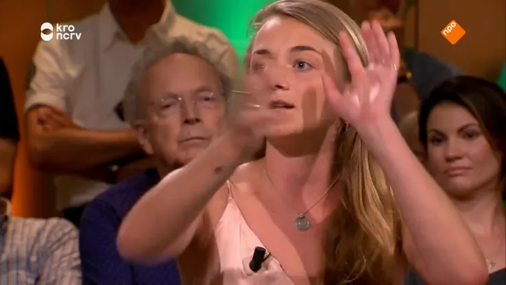 Te gast: Milou Deelen en Sunny Bergman, Paul Haenen, Ad Visser en Catherine Keijl.