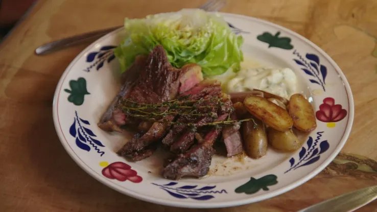 Steak van bizon met aardappel Steak van bizon met aardappel